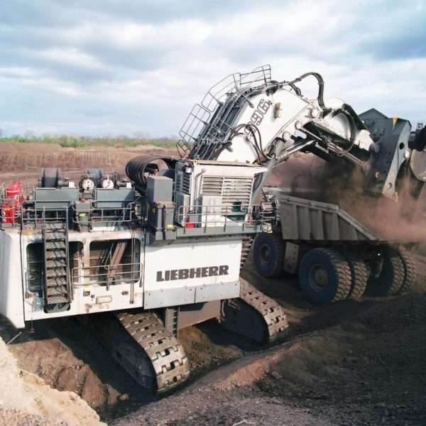 Liebherr R996B 1024x822 1 600x600